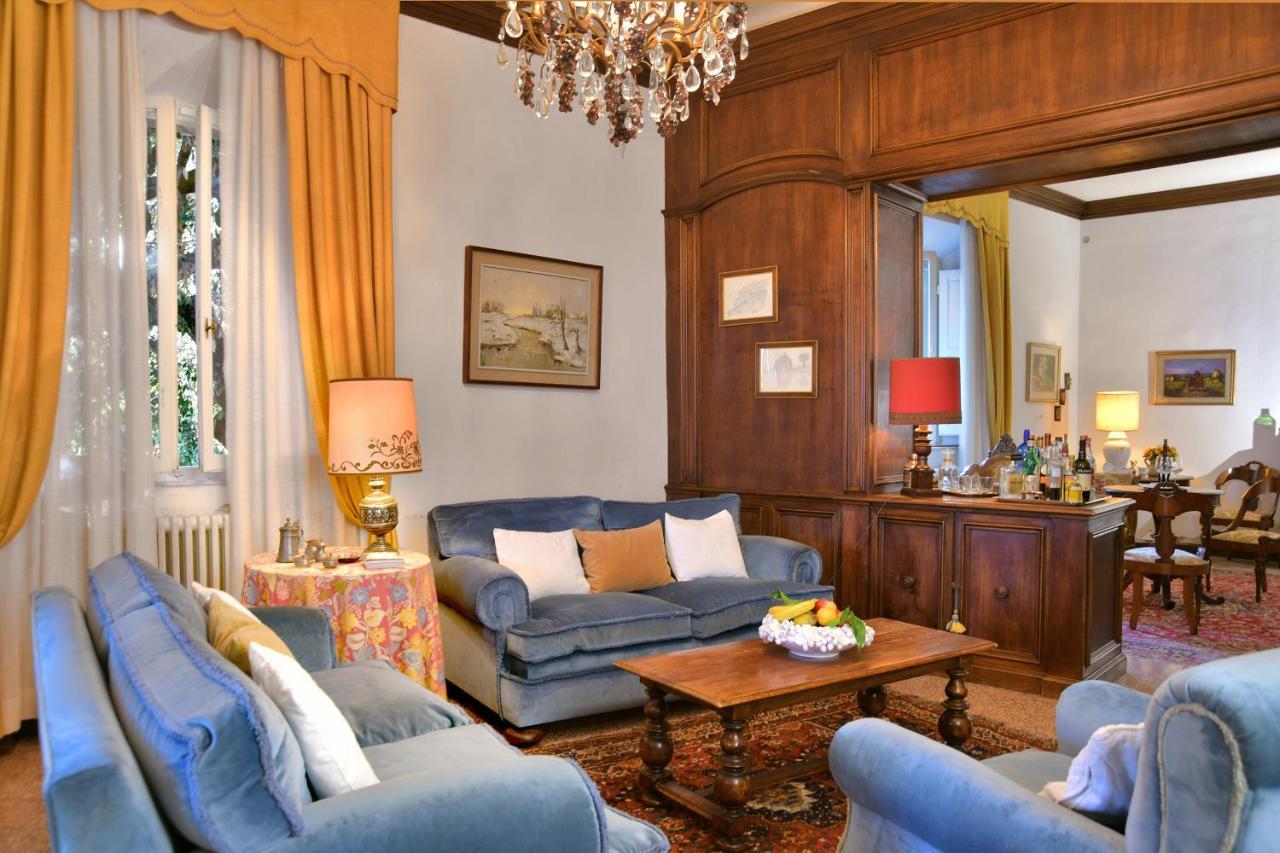 Villa Carlotta Con Piscina Lari Zewnętrze zdjęcie